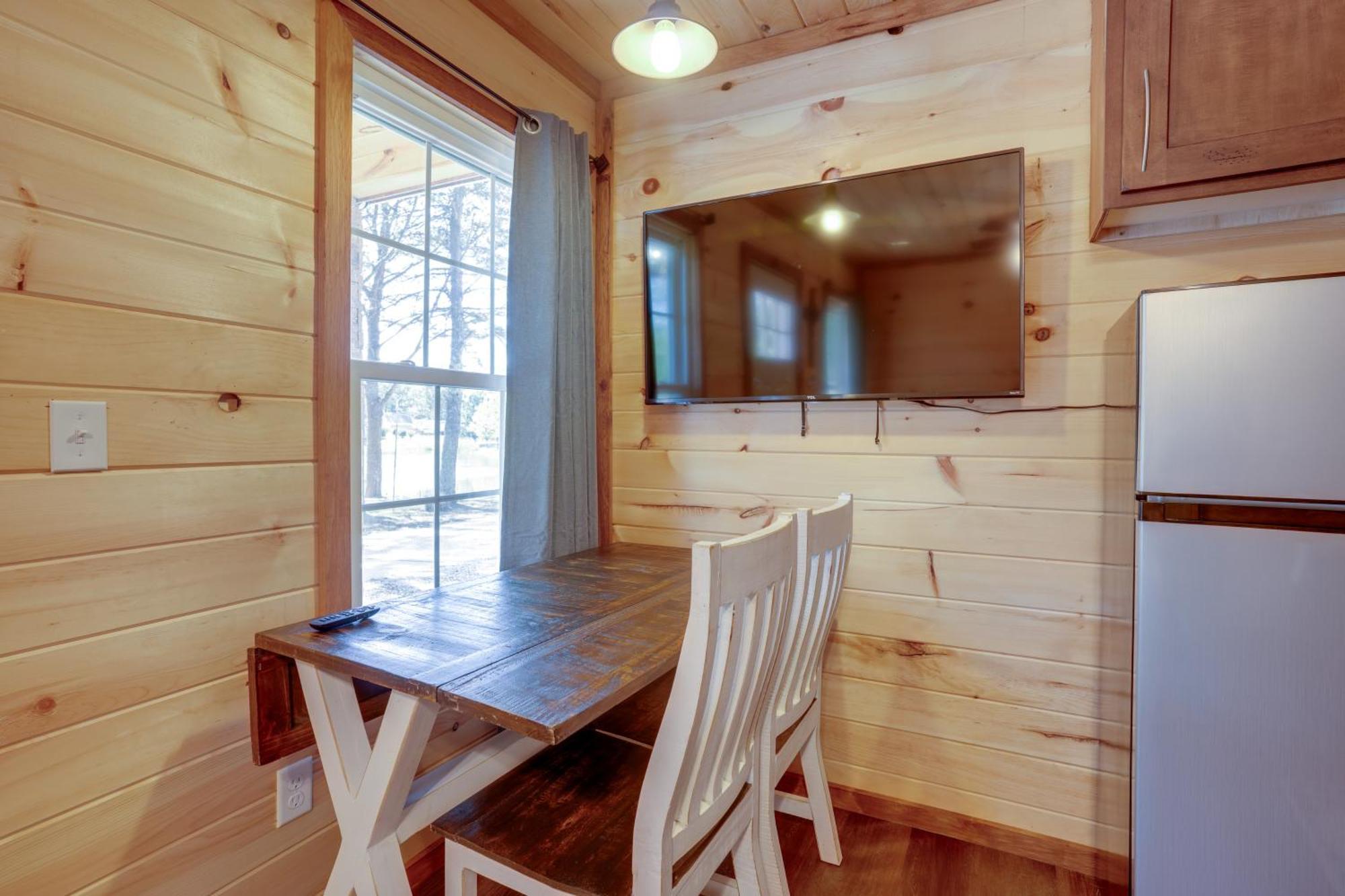 Lakeside Trenton Cabin On 7-Acre Property! Buitenkant foto
