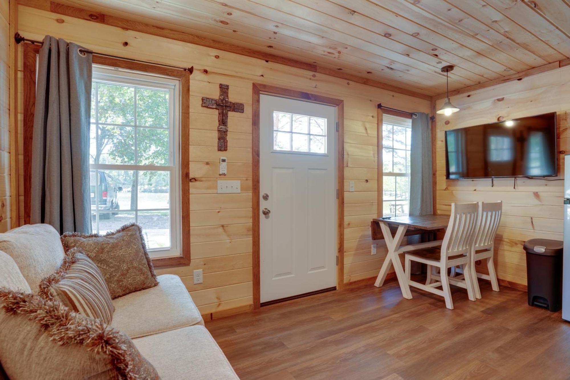 Lakeside Trenton Cabin On 7-Acre Property! Buitenkant foto