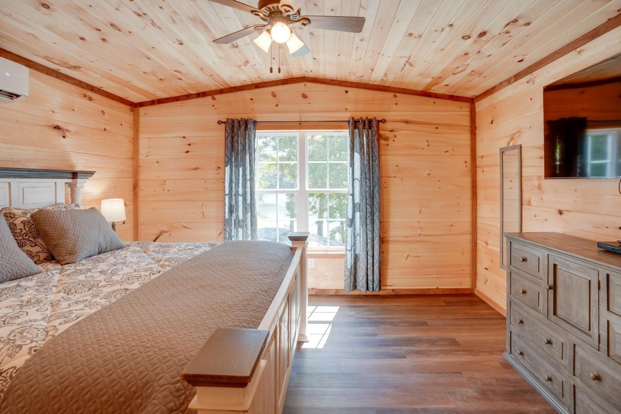 Lakeside Trenton Cabin On 7-Acre Property! Buitenkant foto